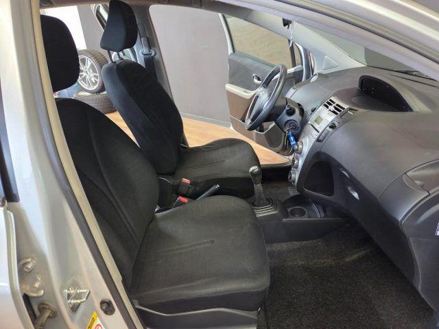 TOYOTA Yaris 1.3 5 porte