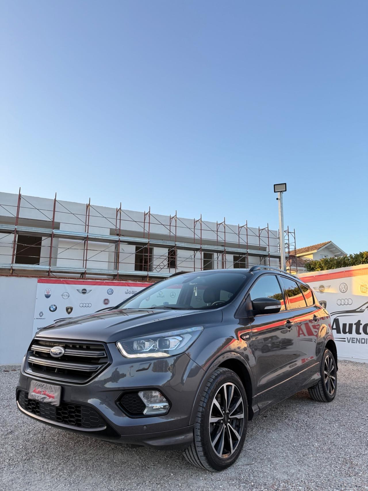 Ford Kuga 2.0 TDCI 150 CV S&S 4WD Powershift ST-Line