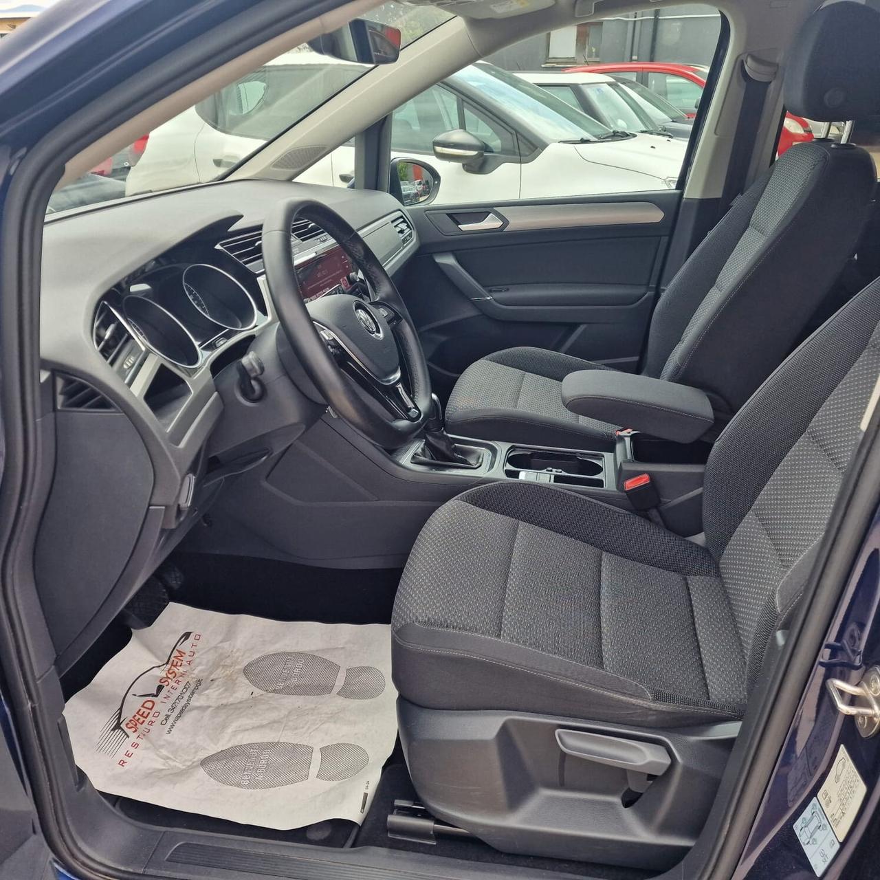 Volkswagen Touran 2.0 TDI 115 CV DSG UNICO PROPRIETARIO IVA DEDUCIBILE