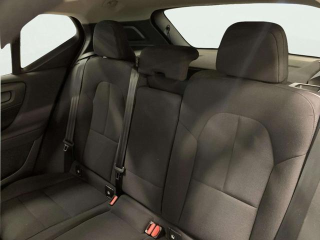VOLVO XC40 T2 Momentum Core