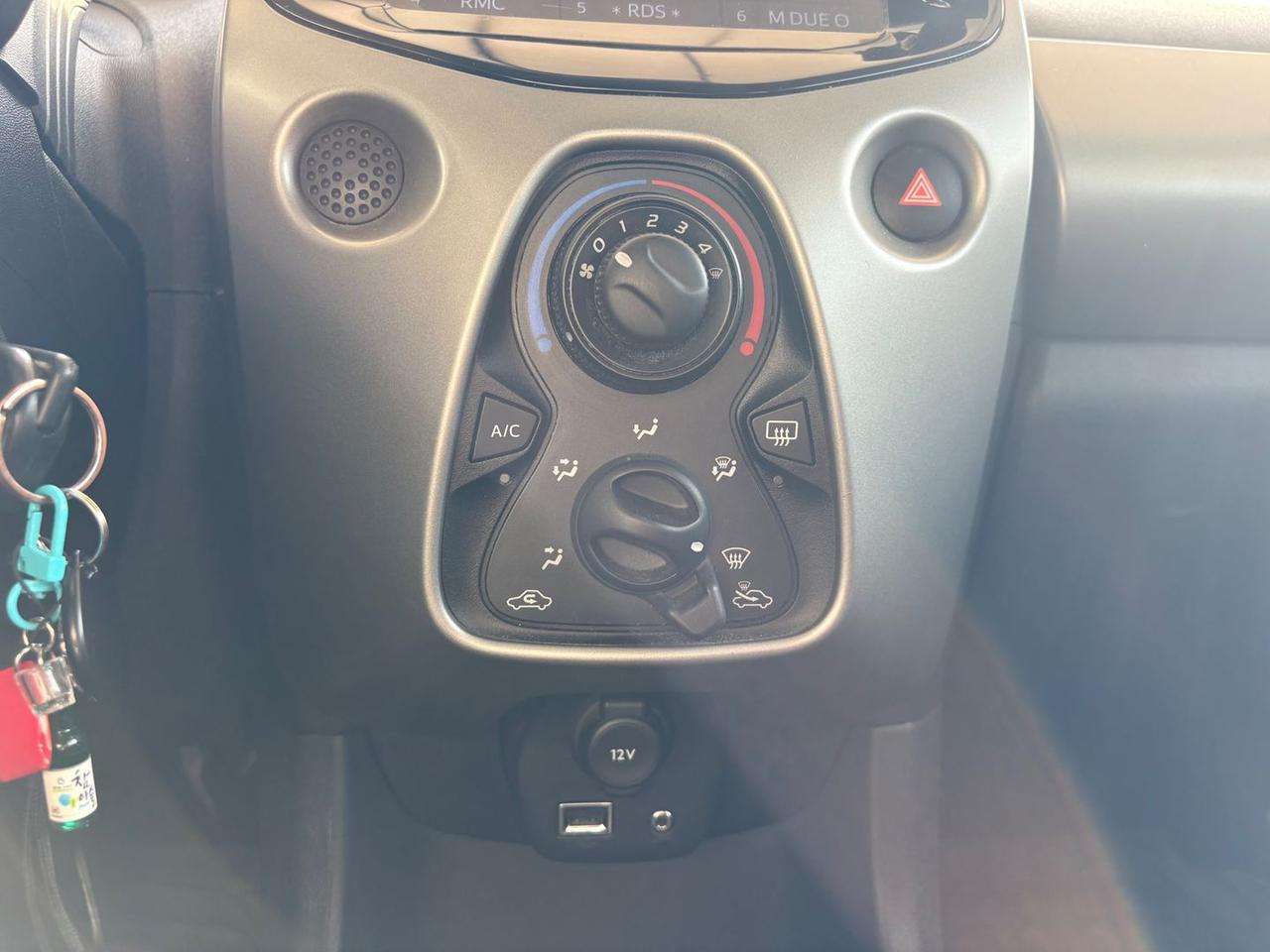 Peugeot 108 Active 1.0 VTI 68 #10488