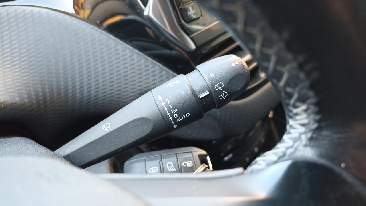 Peugeot 2008 BlueHDi 120 S&S Allure