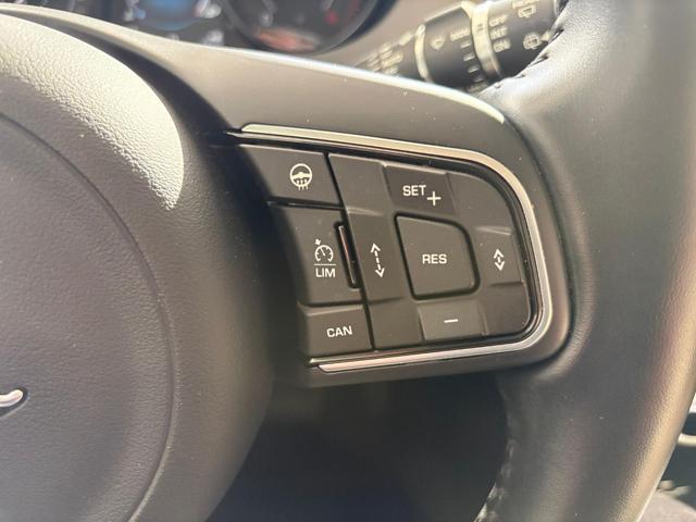 JAGUAR E-Pace SE 2.0D 180cv AWD VOLANTE RISCALDATO R.CAMERA