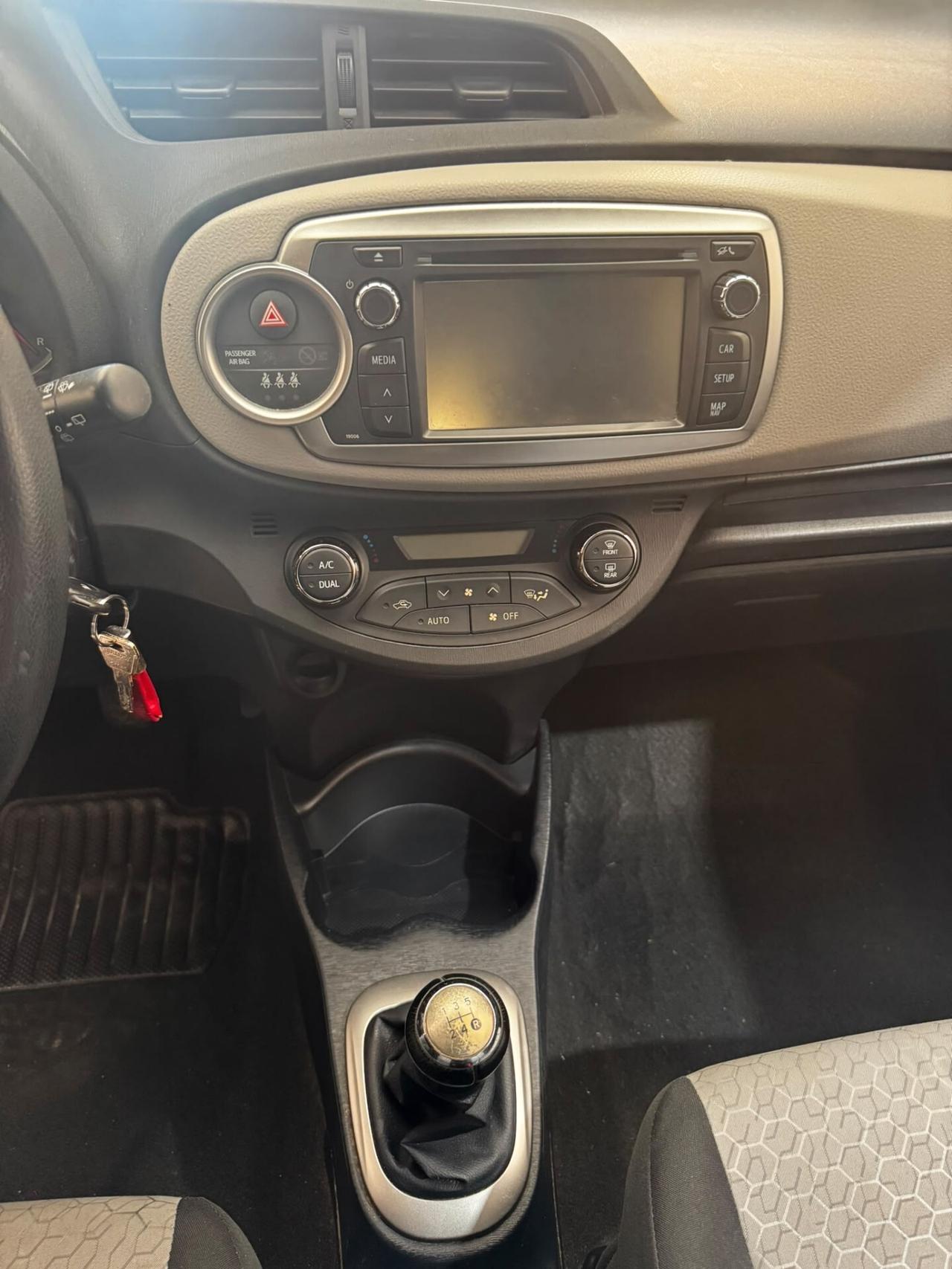 Toyota Yaris 1.0 5 porte Lounge