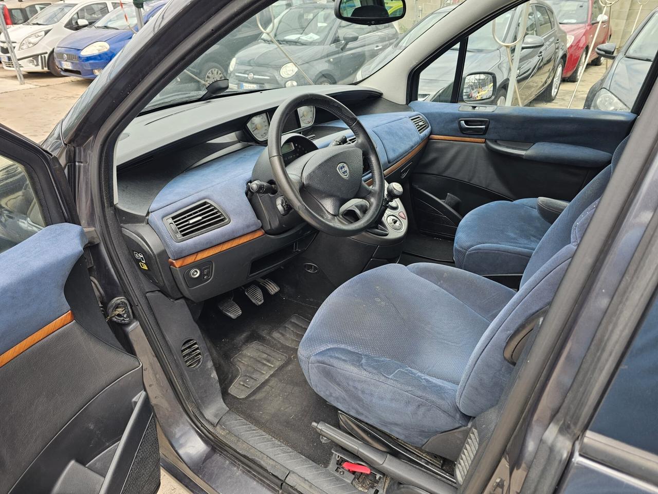 Lancia Phedra 2.0 MJT 136 CV Oro