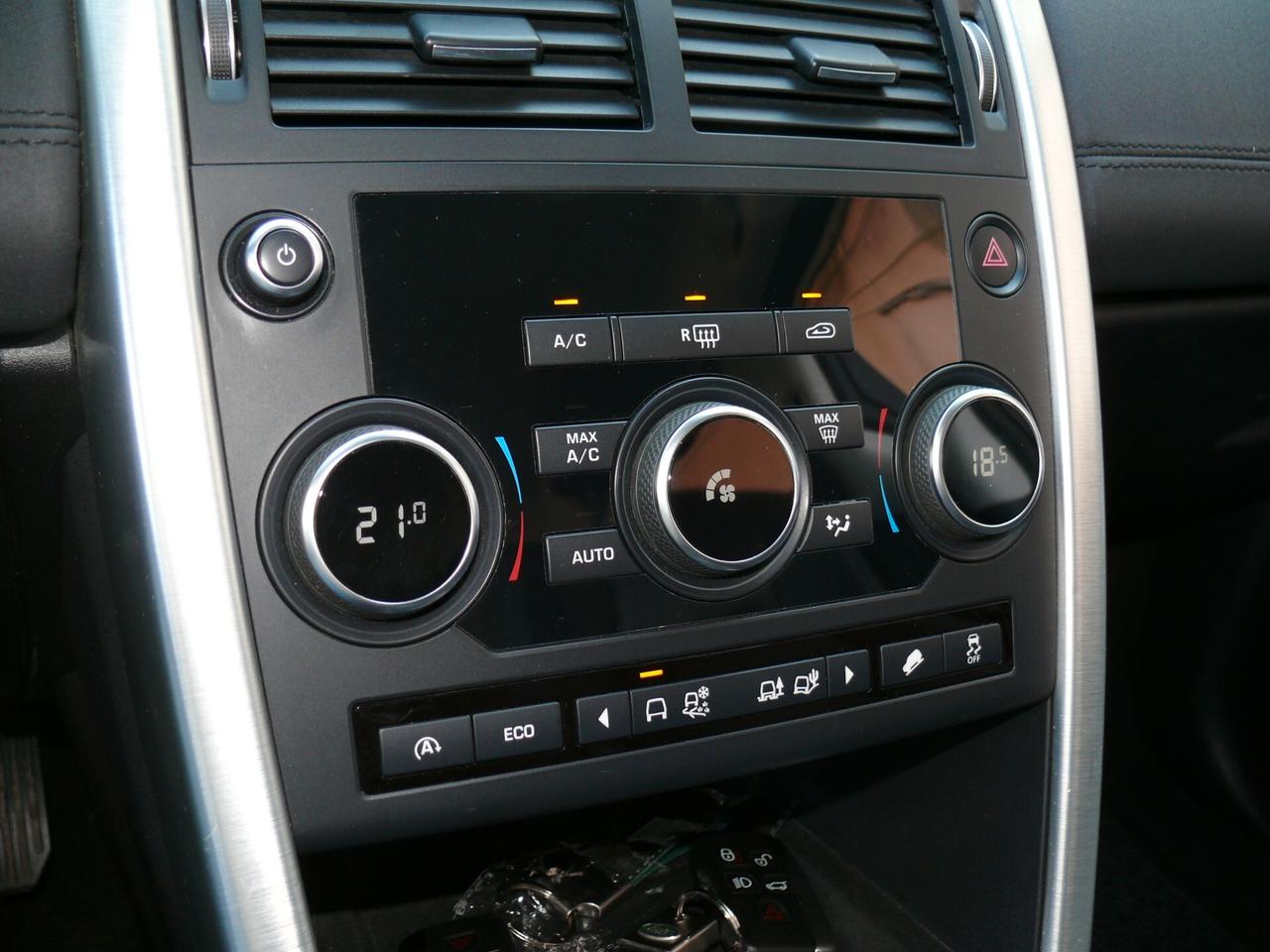 Land Rover Discovery Sport TD4 150 CV SE - (M1404)