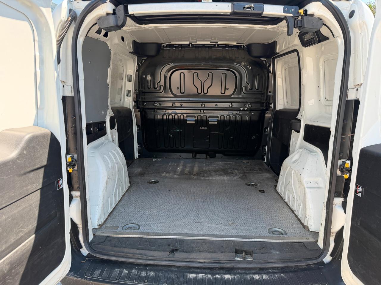 FIAT DOBLO 2020 1.6 DIESEL 120 CV *MARCIANTE
