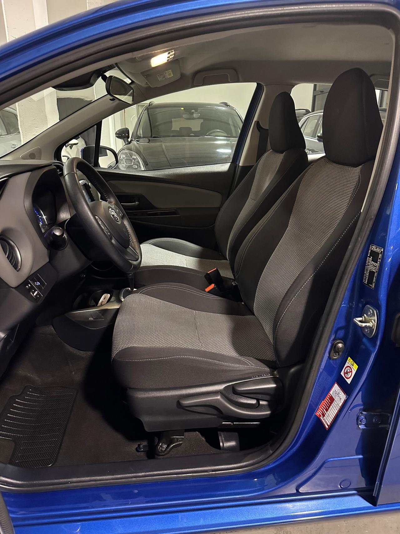 Toyota Yaris 1.5 Hybrid 5 porte Cool