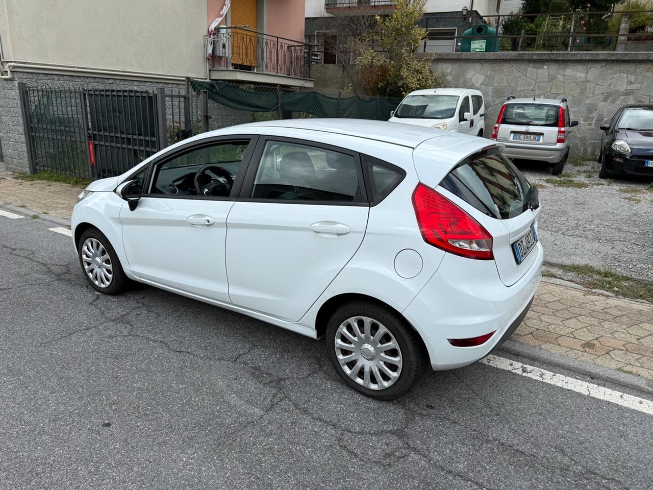 Ford Fiesta Fiesta+ 1.2 82CV 5 porte NEOPATENTATI EURO5