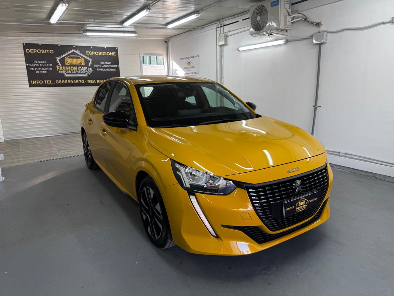 Peugeot 208