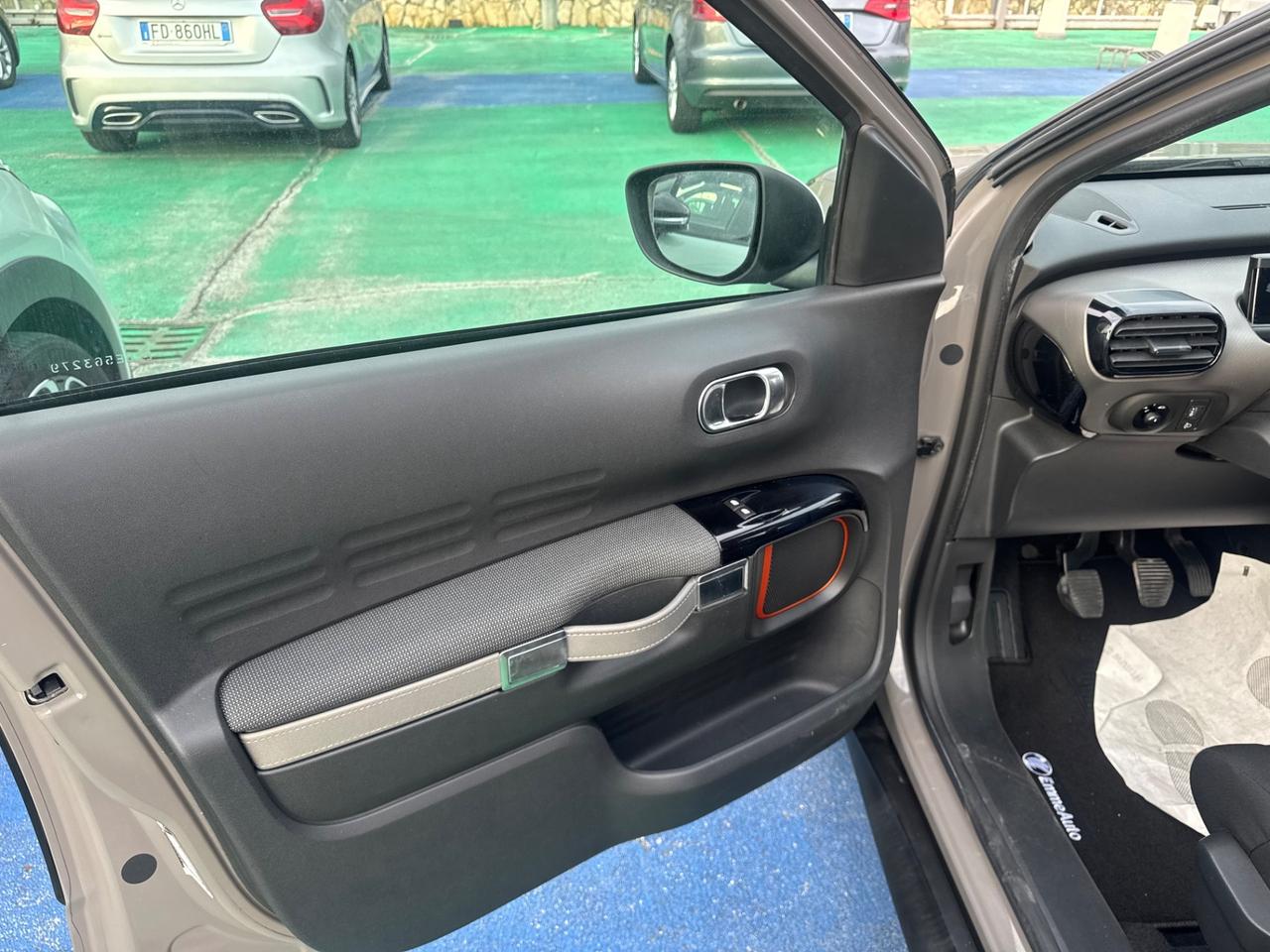 Citroen C4 Cactus BlueHDi 100 Shine