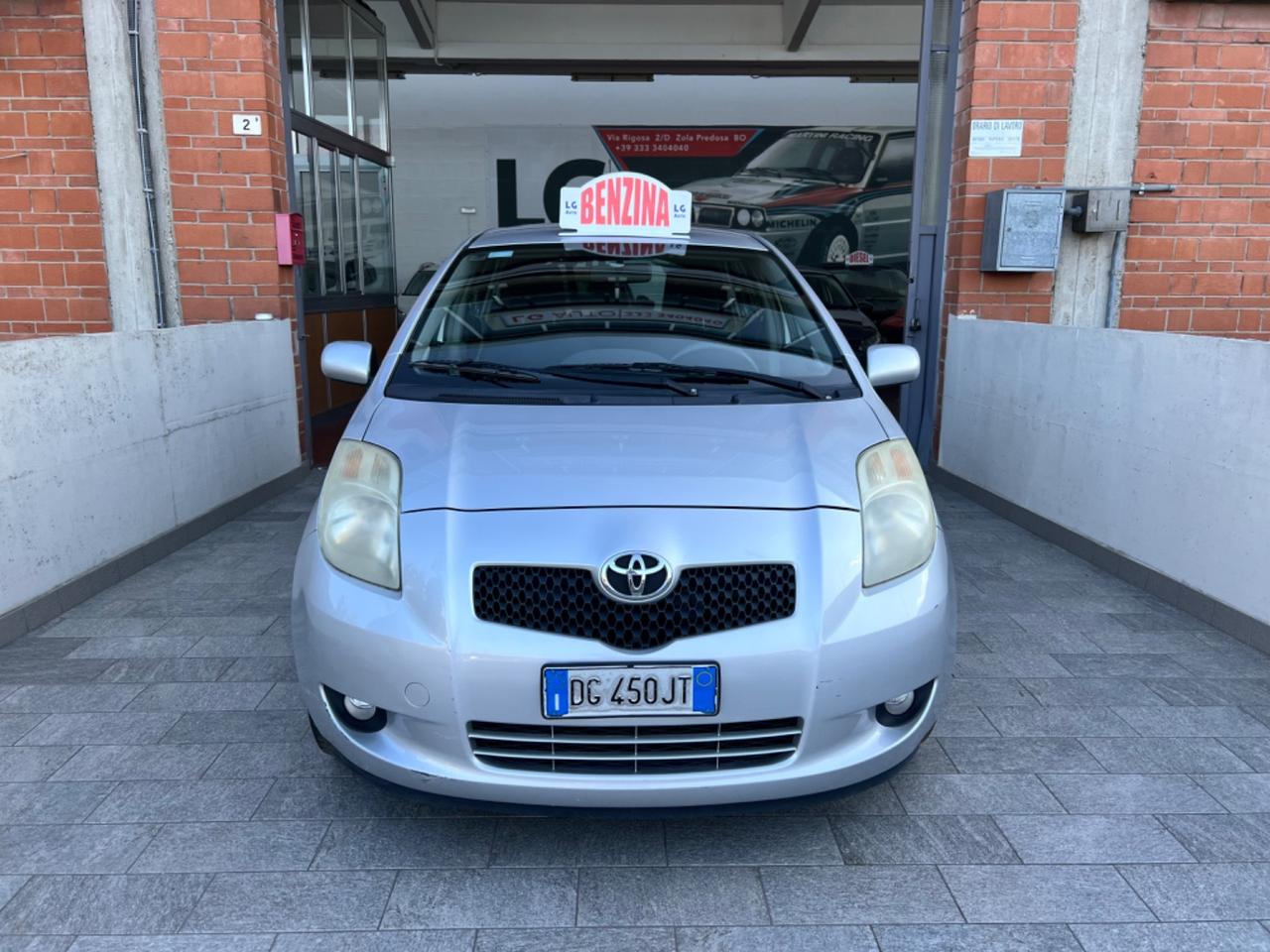 Toyota Yaris 1.0 5 porte Sol