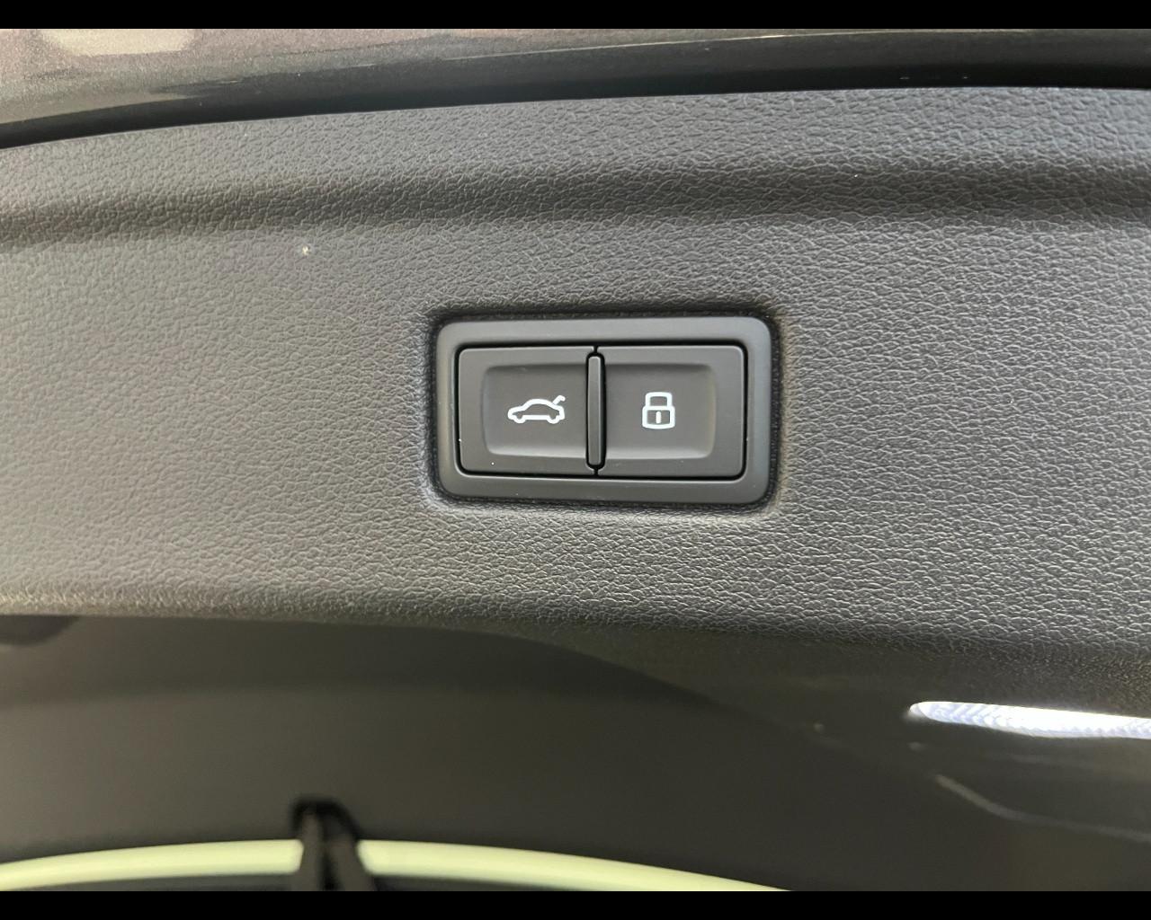 AUDI A5 SPORTBACK 40 TFSI MHEV S-TRONIC S-LINE EDITION