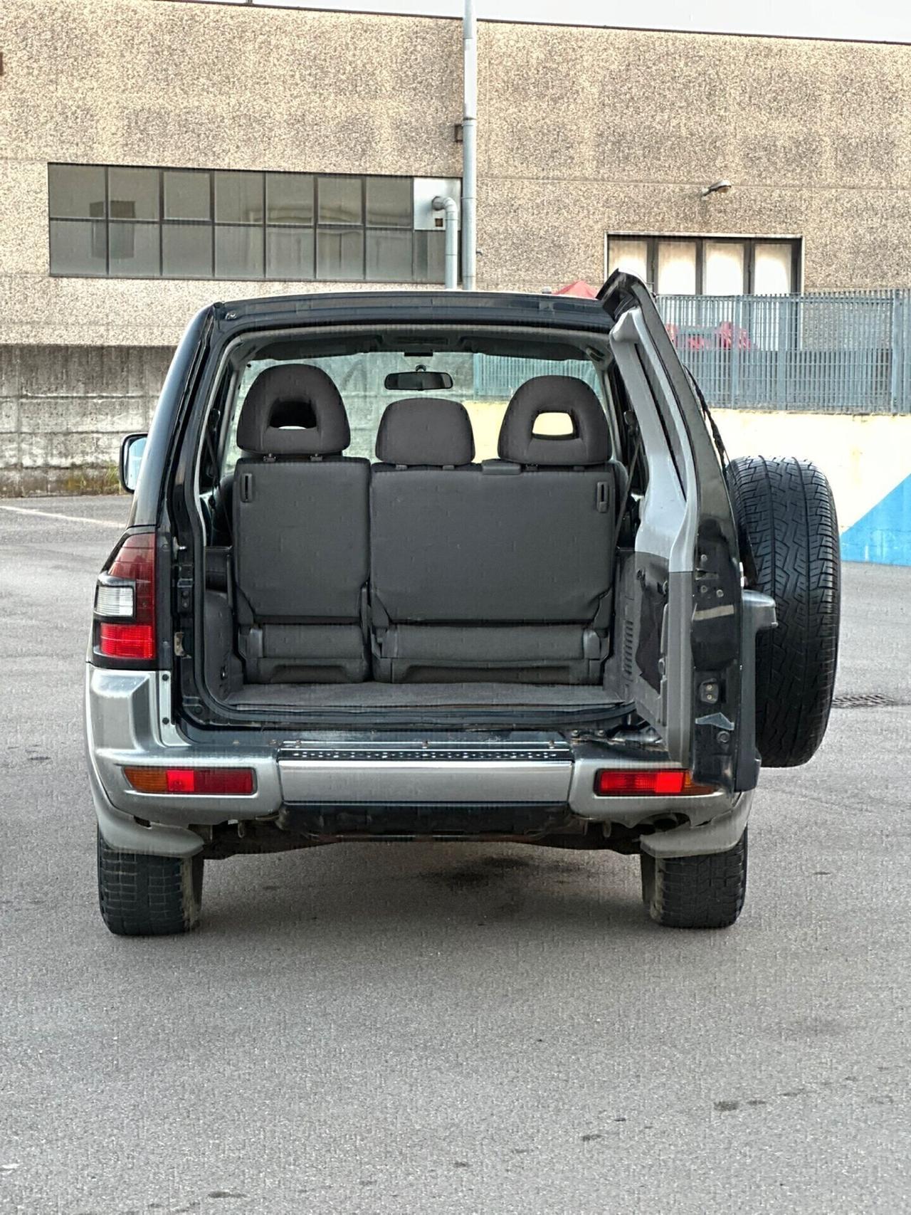 Mitsubishi Pajero 3.2 16V DI-D 3p. GLX