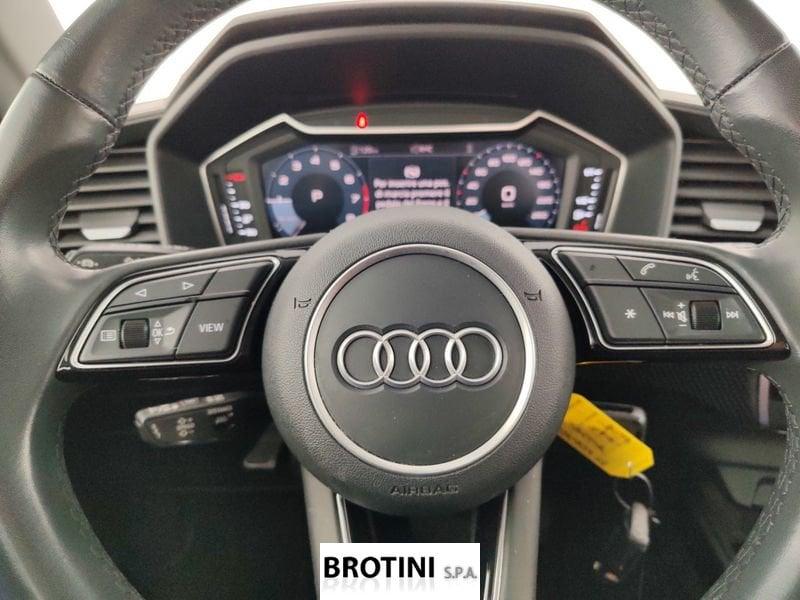 Audi A1 Sportback Allstreet 30 TSI S Tronic Identity Coontrast