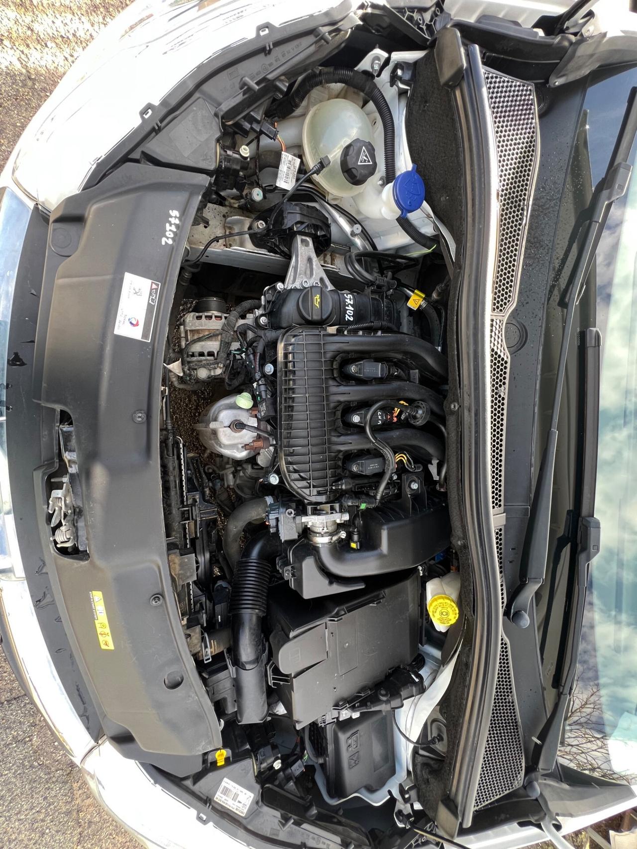 Peugeot 208 PureTech 82 5 porte Allure