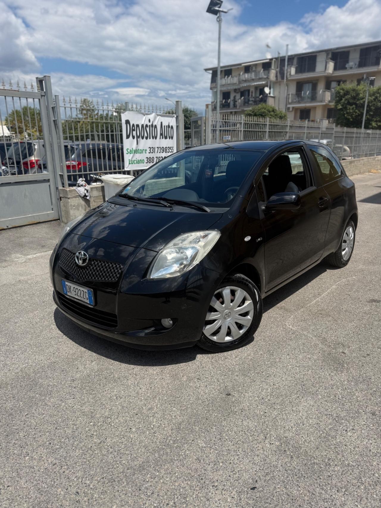 Toyota Yaris 1.4 D-4D 3 porte Navi