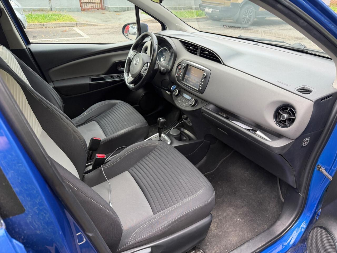 TOYOTA YARIS 1.5 BENZINA-IBRIDA AUTOMATIC EURO6B NEOPATENTATI