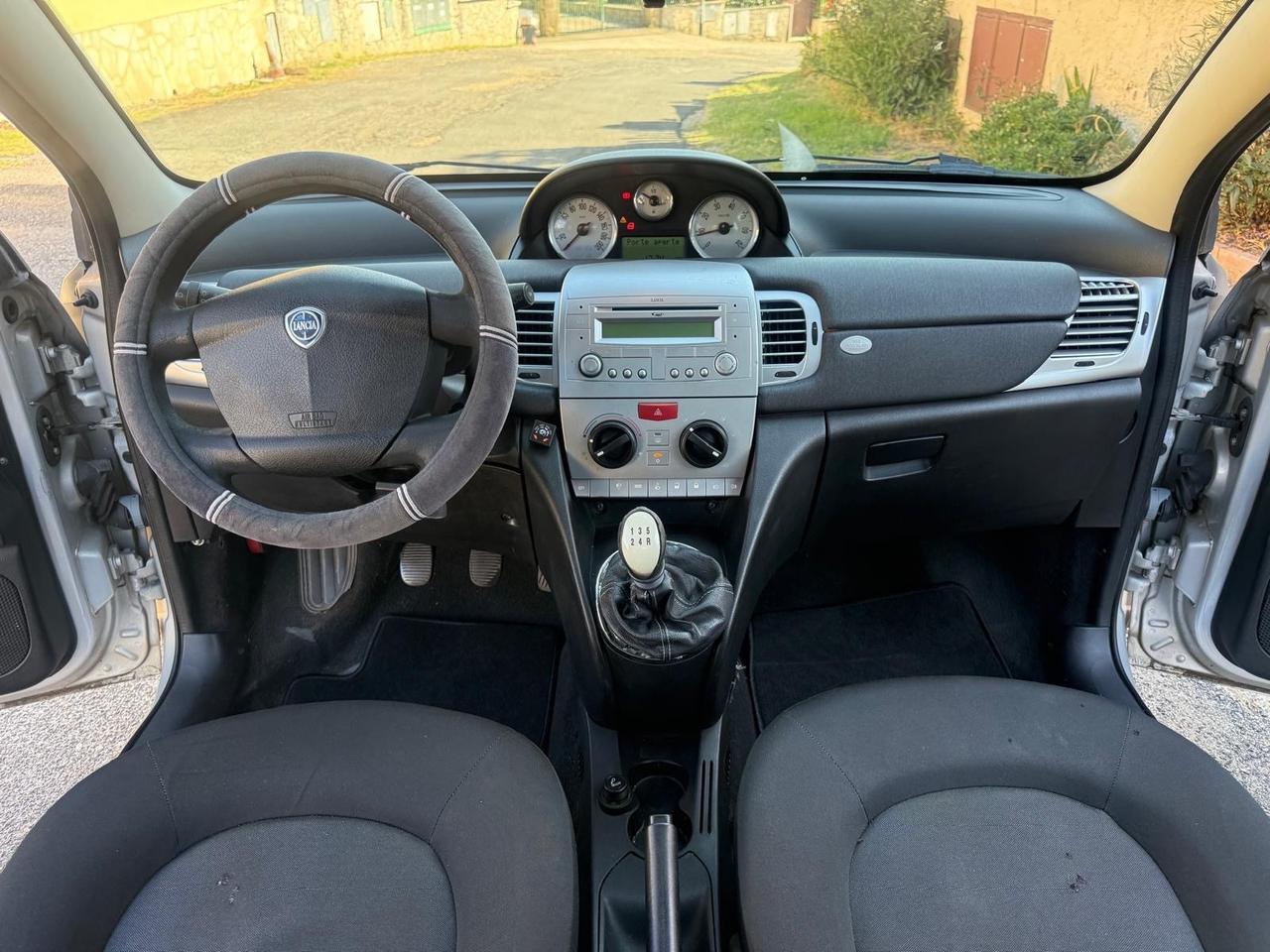 Lancia Ypsilon 1.2 69 CV 5 porte GPL Ecochic Silver