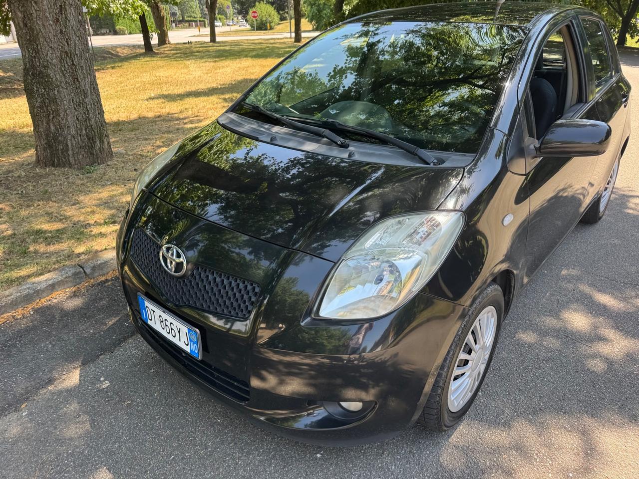 Toyota Yaris 1.3 5 porte Neopatentato