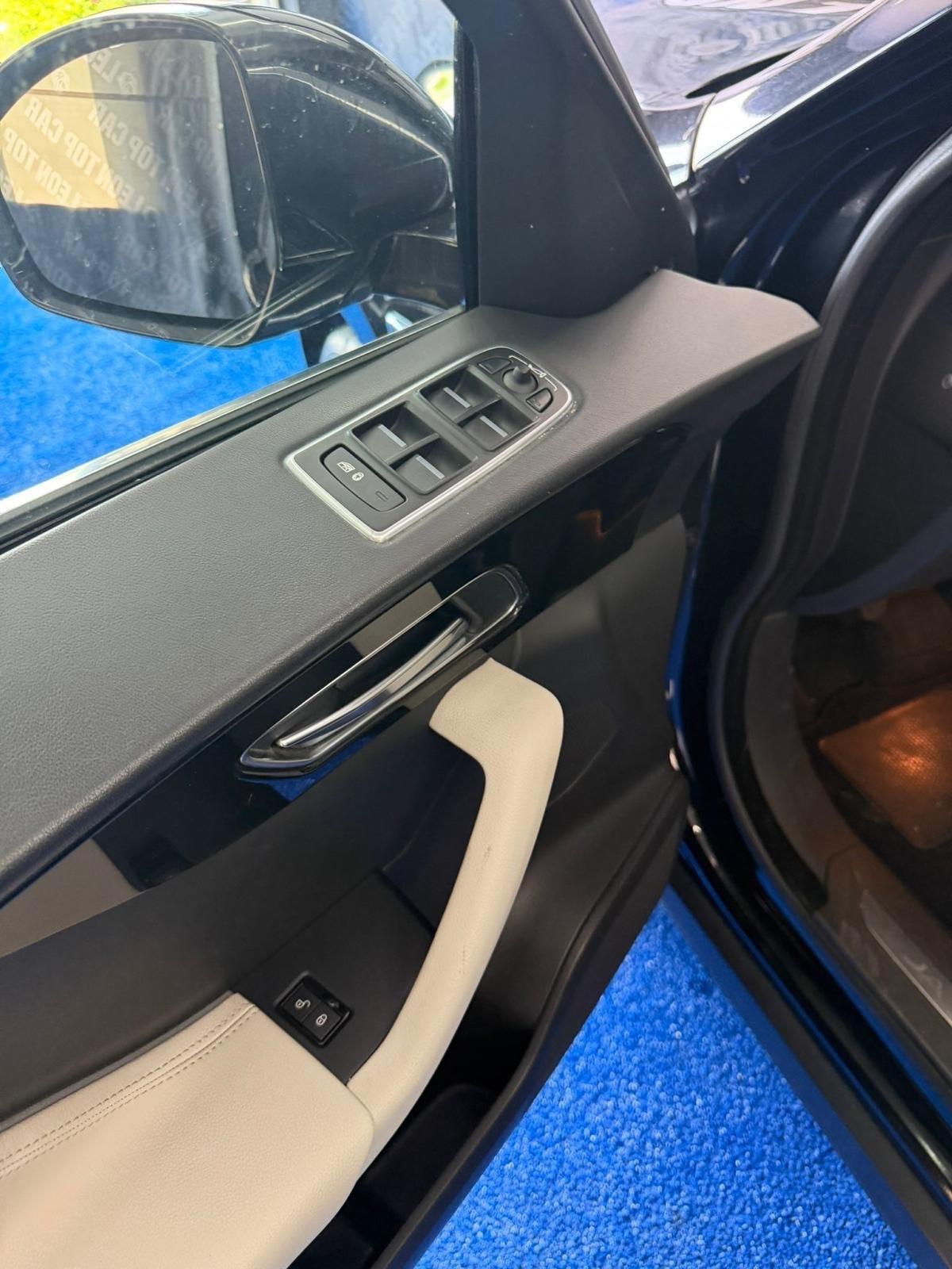 Jaguar F-Pace 2.0 D 180 CV AWD Portfolio permute e finanziamenti