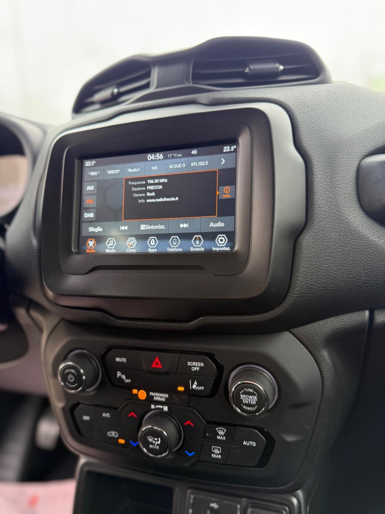 Jeep Renegade 1.6 mjt Limited 130cv FULL LED,NAVI,APP CONNECT,AZIENDALE JEEP ITALIA CON GARANZIA 1 ANNO