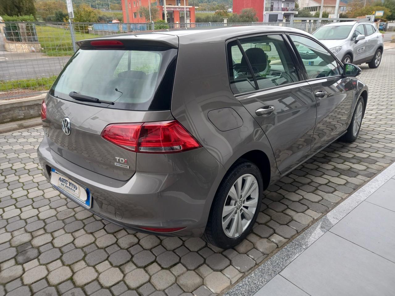 Volkswagen Golf 1.6 TDI 105 CV ** BLUEMOTION TECHNOLOGY ** 5 PORTE