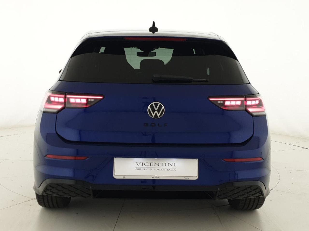 Volkswagen Golf 2.0 tdi r-line plus 150cv dsg