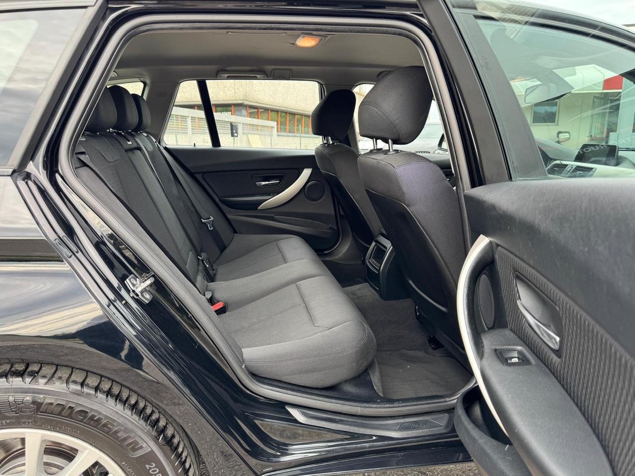 BMW 316d Touring 116CV OK NEO PATENTATI 2015