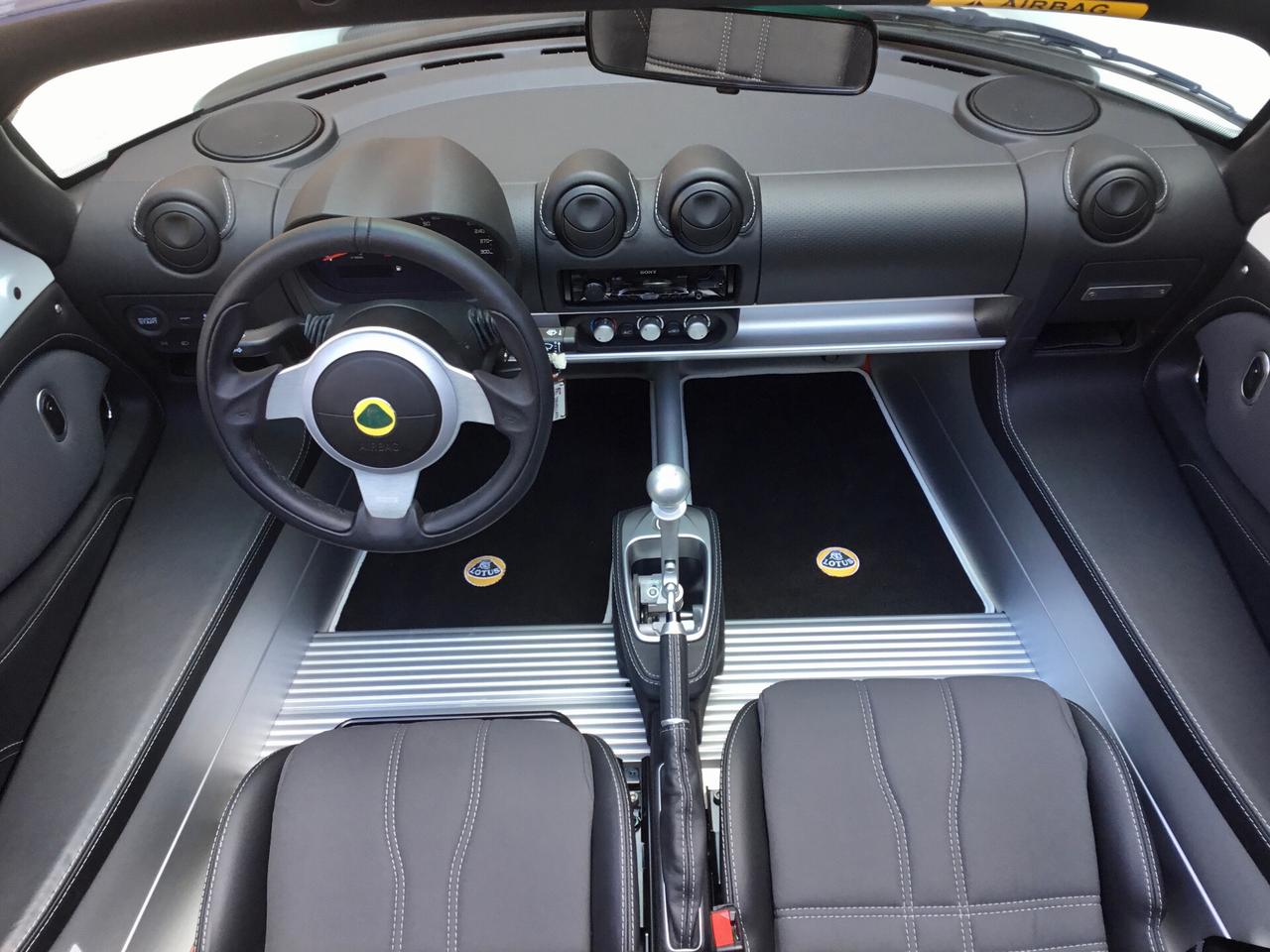 Lotus Elise Sport 220