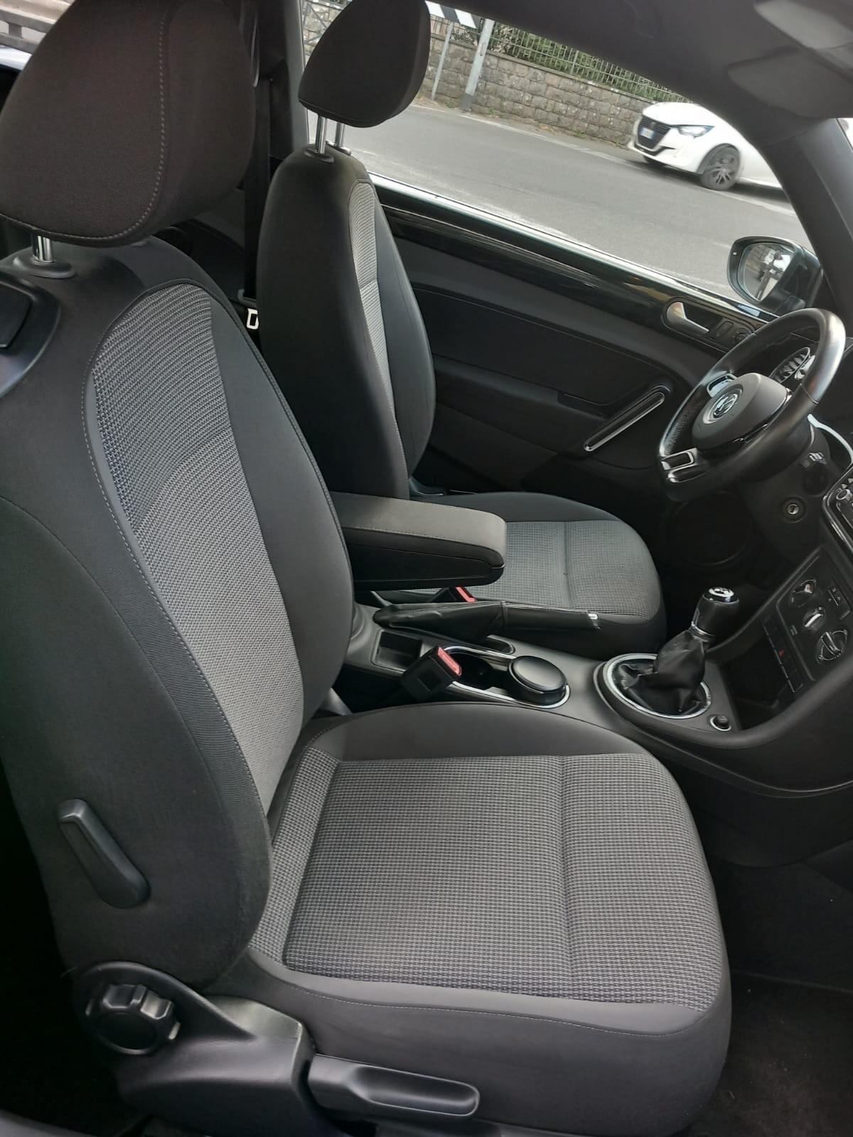 Volkswagen Maggiolino 1.6 TDI Design