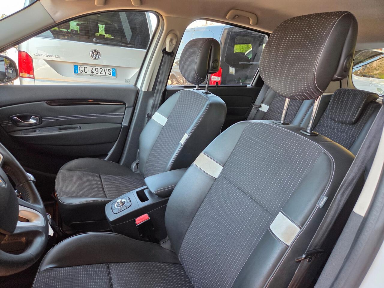 Renault Scenic Scénic X-Mod 1.6 dCi 130CV Luxe