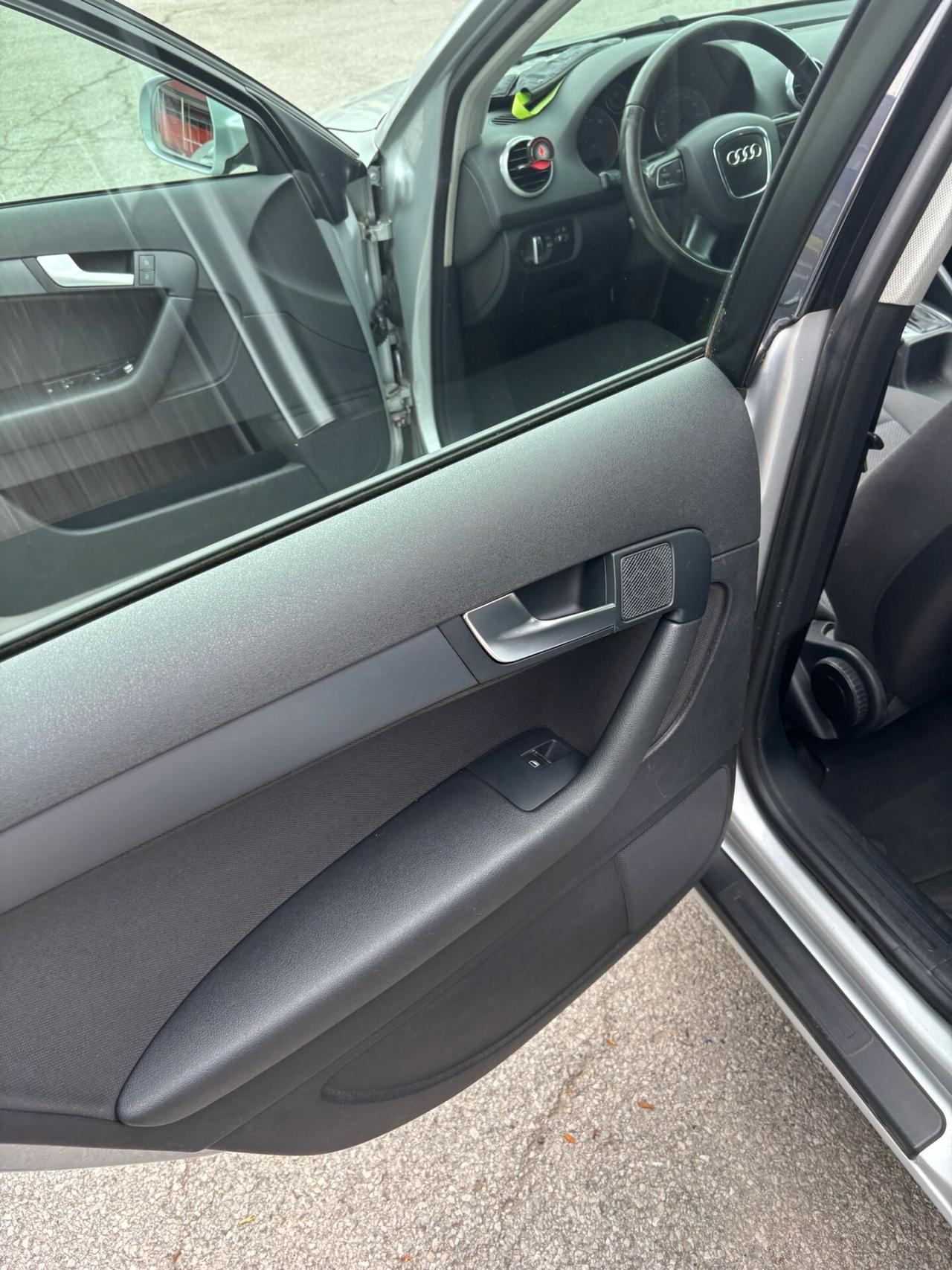 Audi A3 1.6 TDI 105 CV CR S tronic Attraction