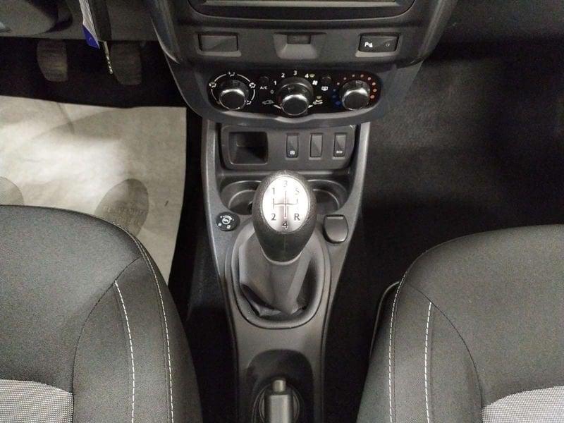 Dacia Duster 1.6 Laureate Family Gpl 4x2 s&s 115cv