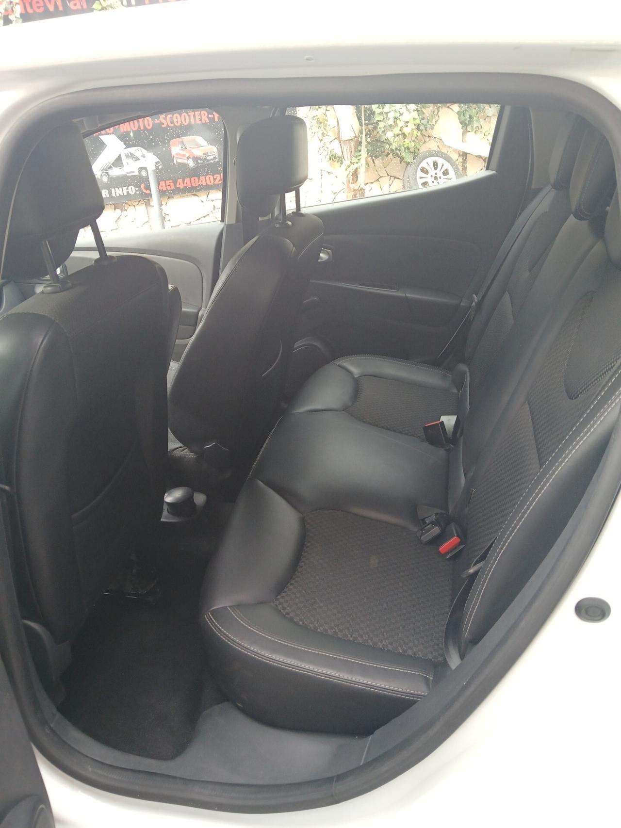 Renault Clio dCi 8V 90CV EDC Start&Stop 5 porte Energy Intens