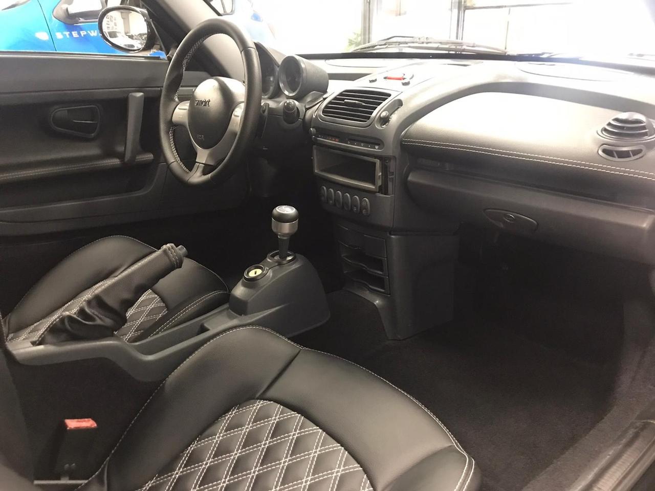 Smart Roadster 700 (60 kw) passion lea.