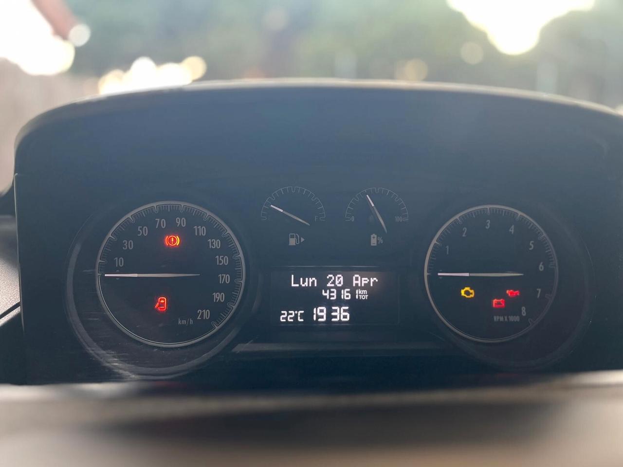 LANCIA YPSILON HYBRID 1.0 ECOCHIC *43MILAKM* *UNICOPRO*