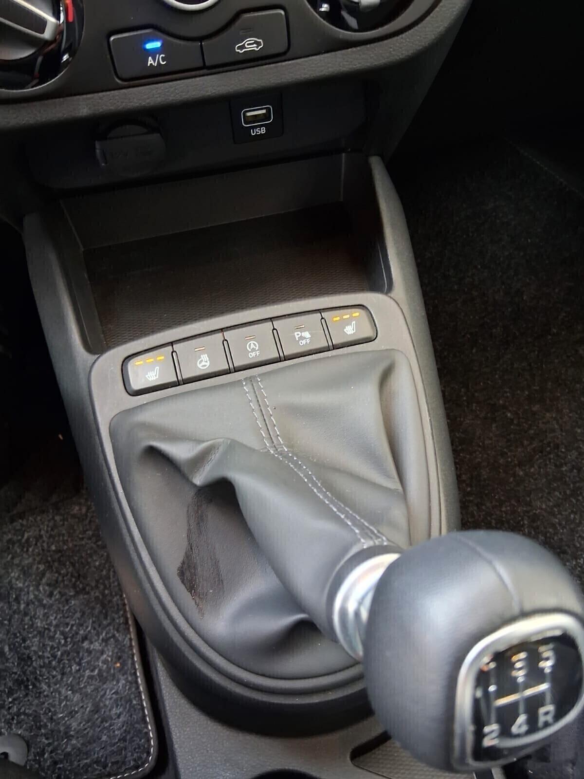 Hyundai i 10 1.0 select ,navi,pdc,telecamera