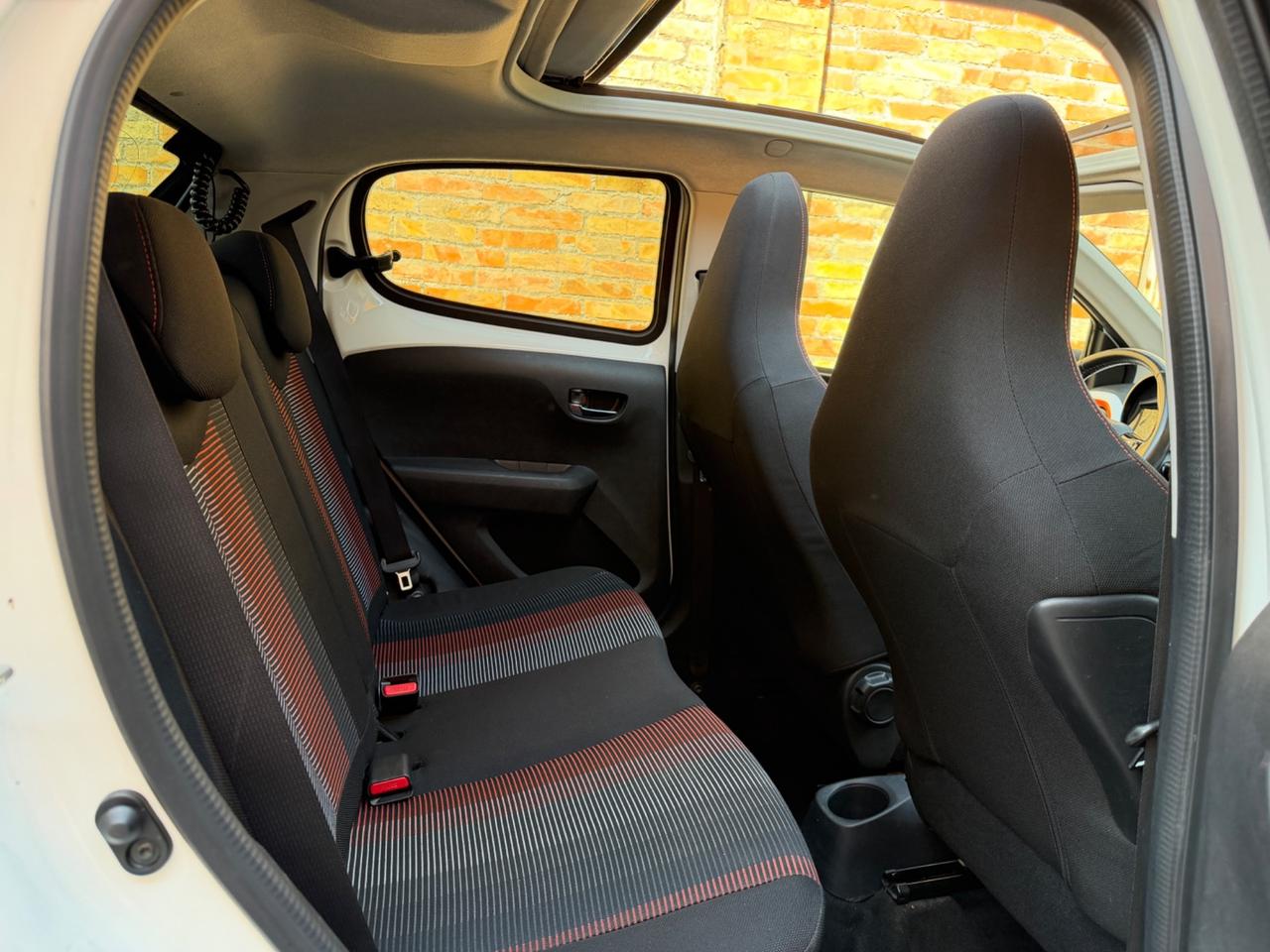 Peugeot 108 VTi 68 5 porte Roland Garros TOP!