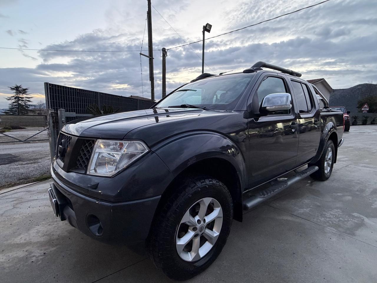 Nissan Navara 2.5 dCi 4 porte Double Cab LE