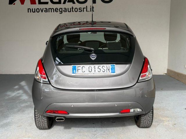 LANCIA Ypsilon 1.2 69 CV 5 porte Gold