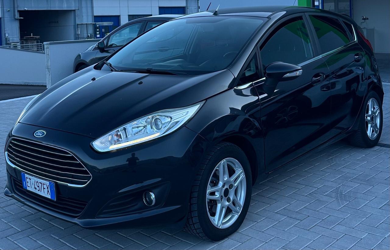 Ford Fiesta 1.5 TDCi 75CV 5 porte Titanium