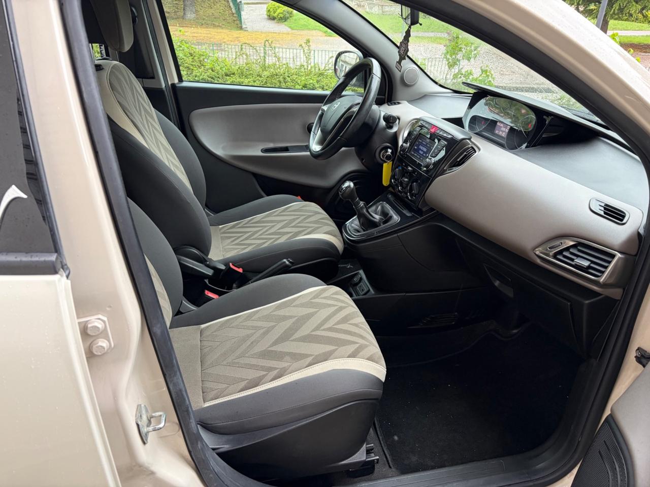Lancia Ypsilon 1.3 MJT 16V 95 CV 5 porte S&S Platinum