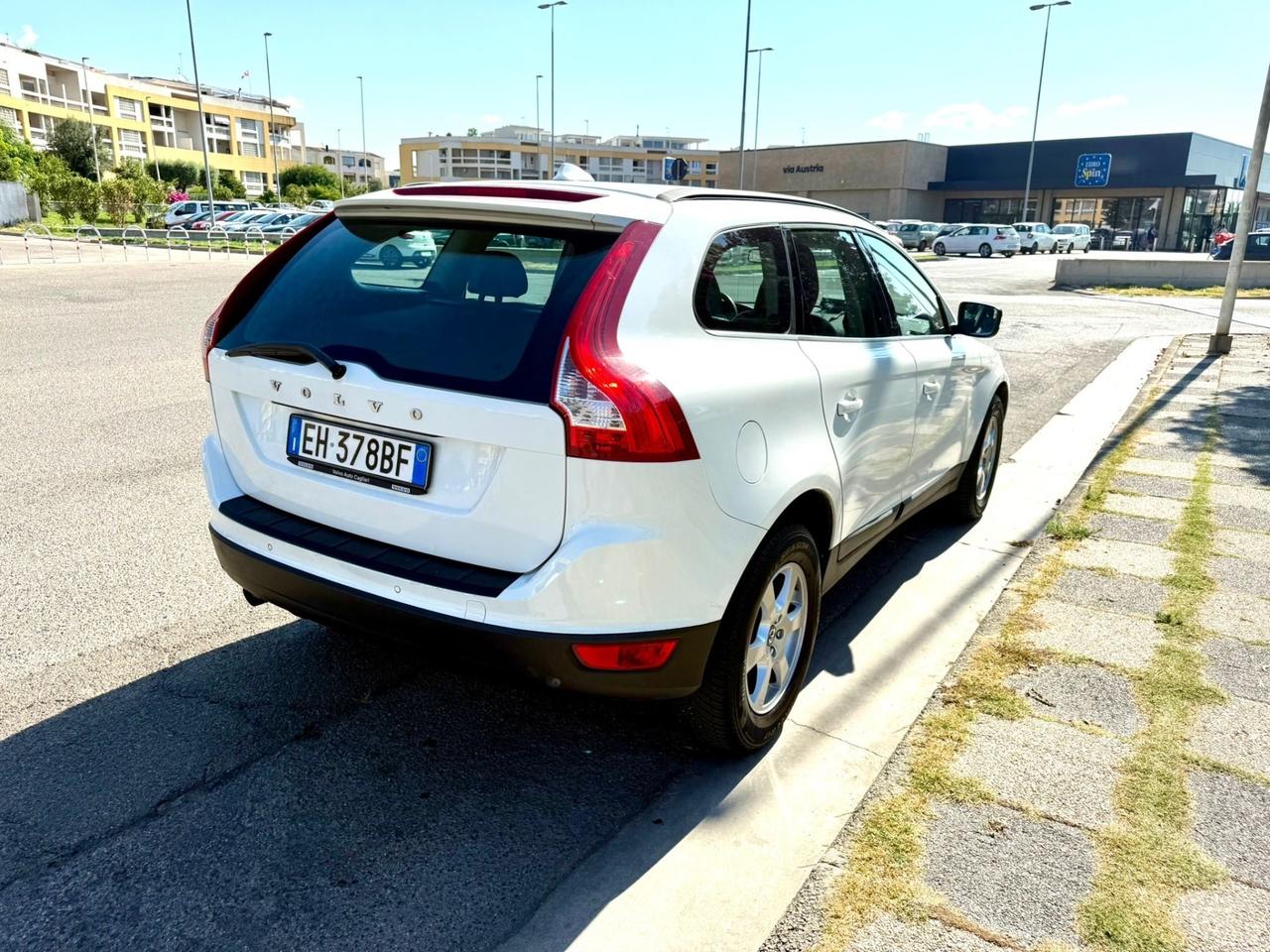 Volvo XC 60 2.0 Diesel 163 CV- Anche Permuta