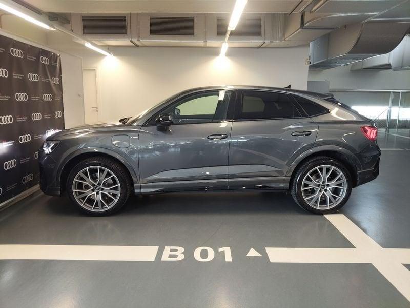 Audi Q3 Q3 Sportback 45 1.4 tfsi e Identity Black s-tronic