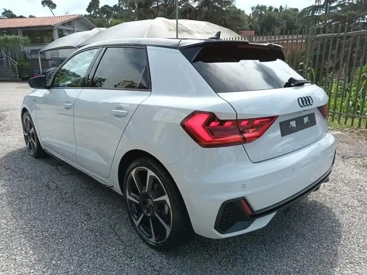 Audi A1 SPB 30 TFSI S tronic Identity Black 116cv