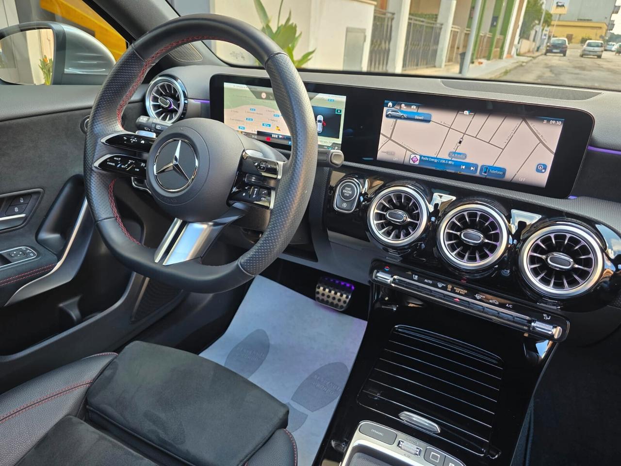 Mercedes A 180 d 1950 cc AMG/Premium/Tetto/Luci Ambiente...