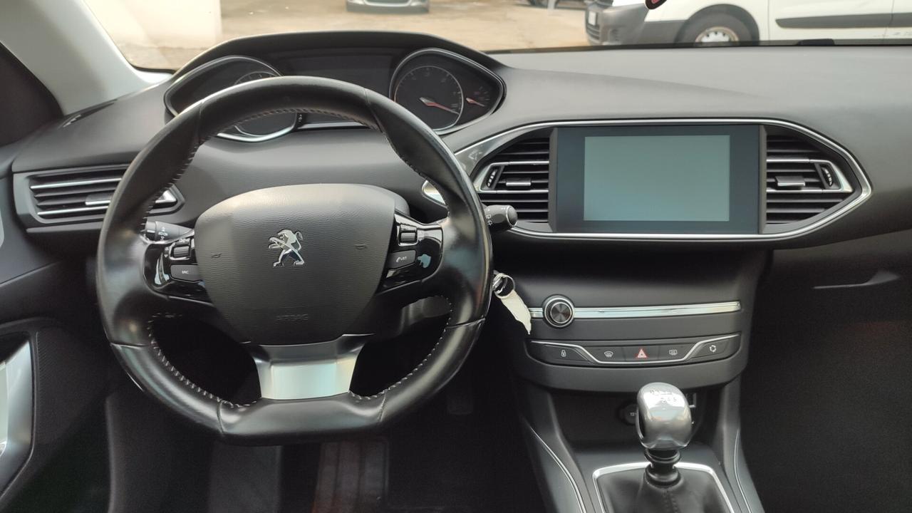 Peugeot 308 BERLINA TETTO PANORAMICO 1.6 HDI