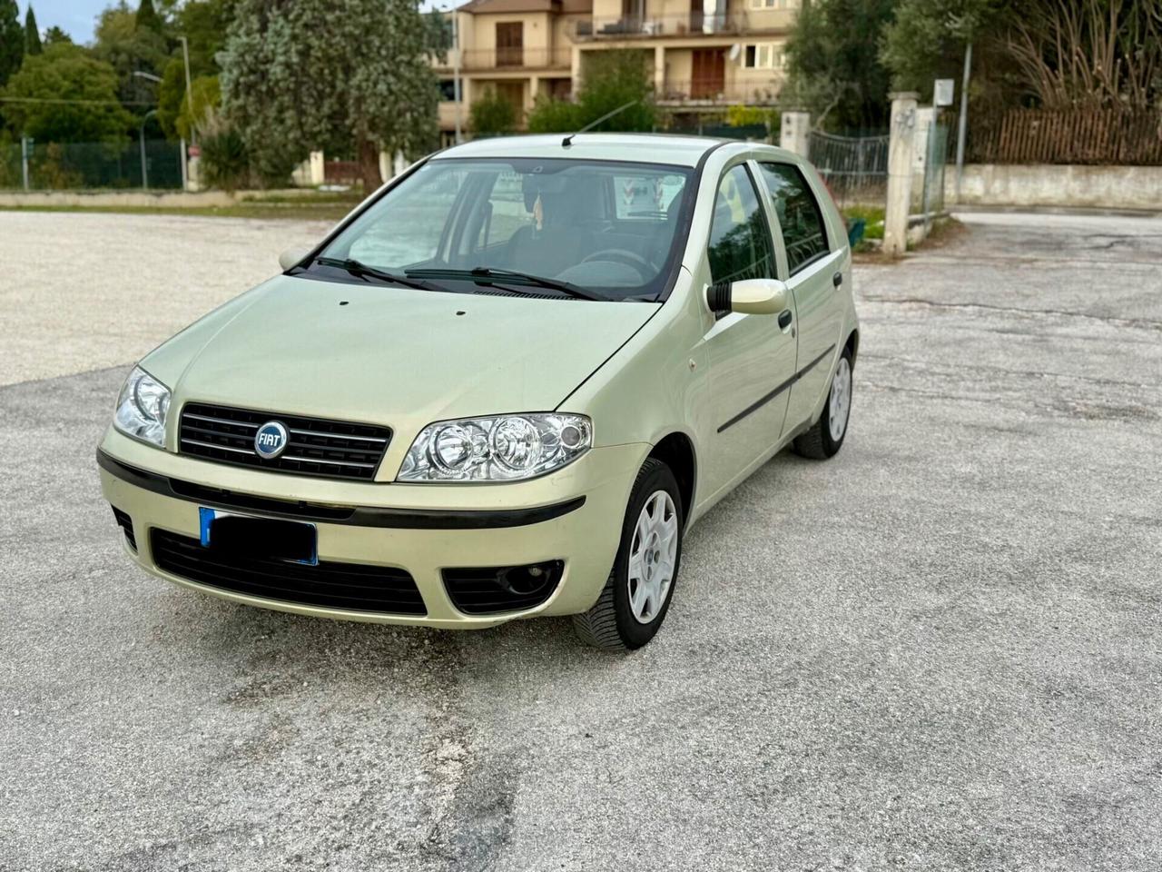 Fiat punto 5porte 1.2 benzina NEOPATENTATI