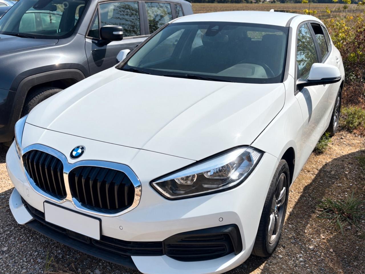 Bmw 116D 5p. Cambio automatico full optional